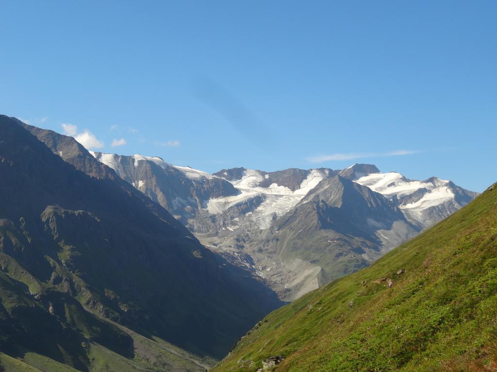 Appartementhaus Naturquell Sankt Leonhard im Pitztal Bagian luar foto