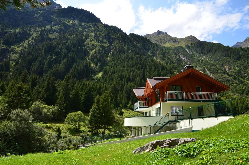 Appartementhaus Naturquell Sankt Leonhard im Pitztal Bagian luar foto