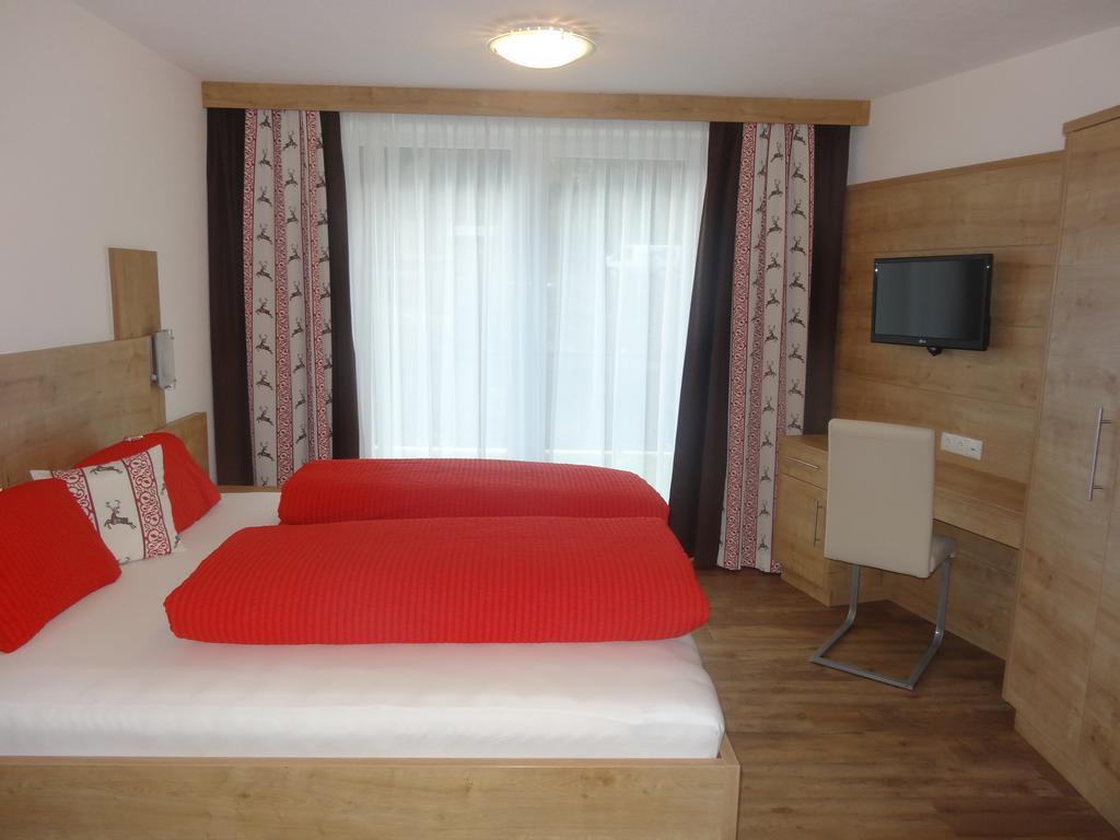 Appartementhaus Naturquell Sankt Leonhard im Pitztal Ruang foto